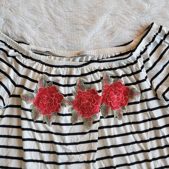 West Kei Red Black White Floral 1/2 Bell Sleeves Tunic Shirt Blouse Size L Large - Picture 12 of 13